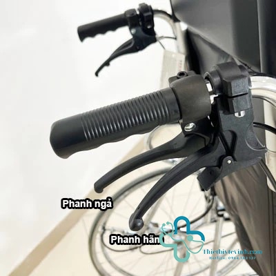 Xe Lăn Lucass X-7A – Đa Năng Với Bô Vệ Sinh, Khung Mạ Chrome, Phanh Ngả Và Chống Lật An Toàn